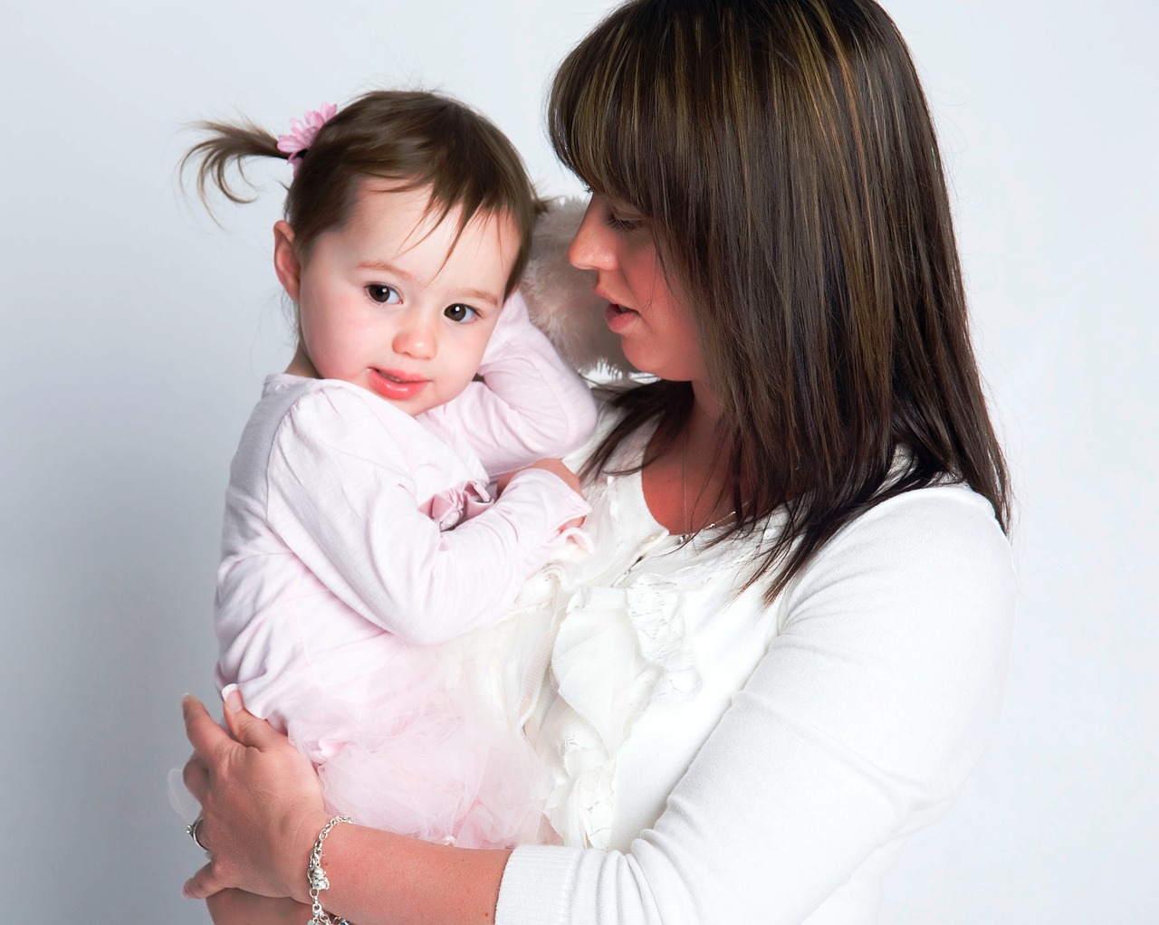 mother-and-daughter-2078075_1280.jpg